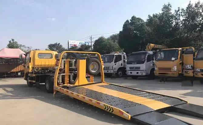 大竹汽车中途维修案例