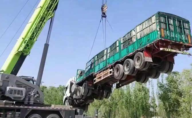 大竹道路脱困救援案例